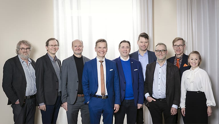 Pauno Narjus, Markku Inkeroinen, Juha Hovinen, Heikki Hovi, Erik Sjöberg, Mika Kankainen, Heikki Prokkala, Pertti Siekkinen, Anna Pakkanen.