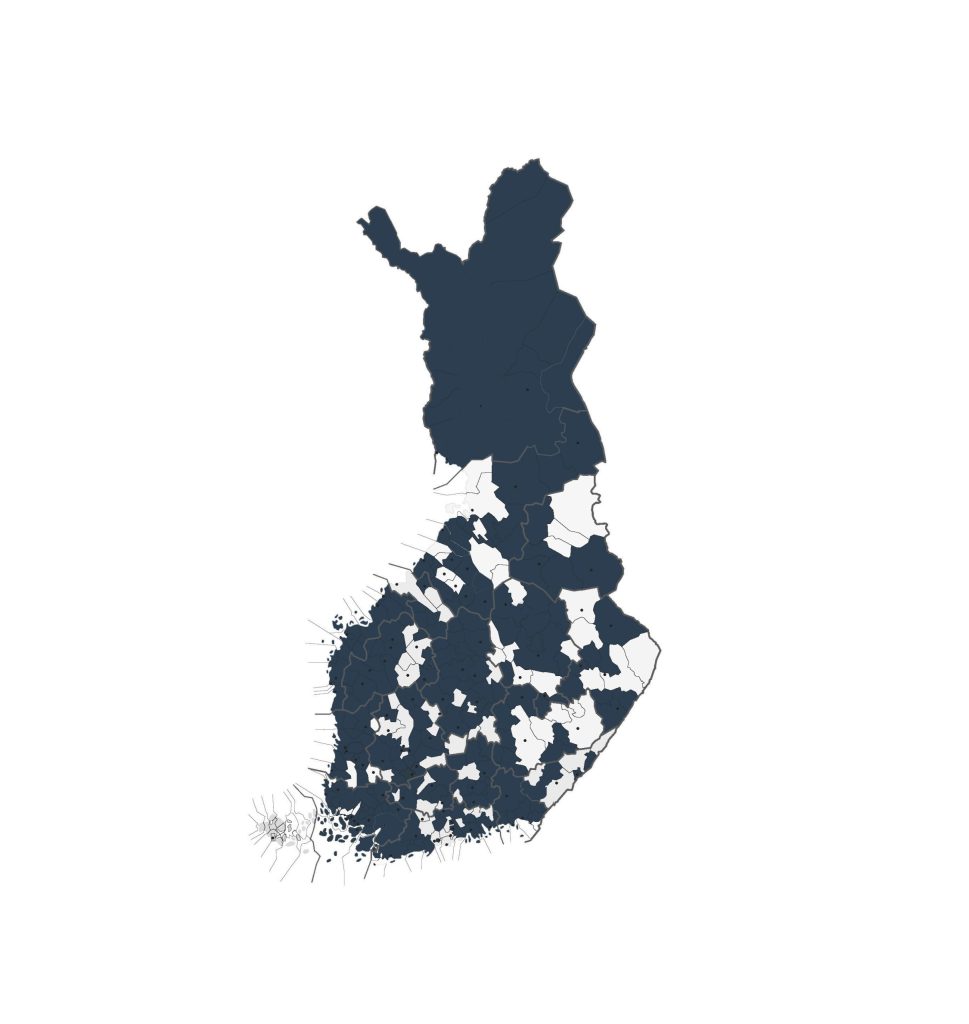 Suomen kartta, johon on merkitty kuntien tilatietopalvelujen 214 sopimuskuntaa.