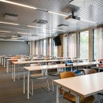 Sörnäisten rantatien toimitiloja.