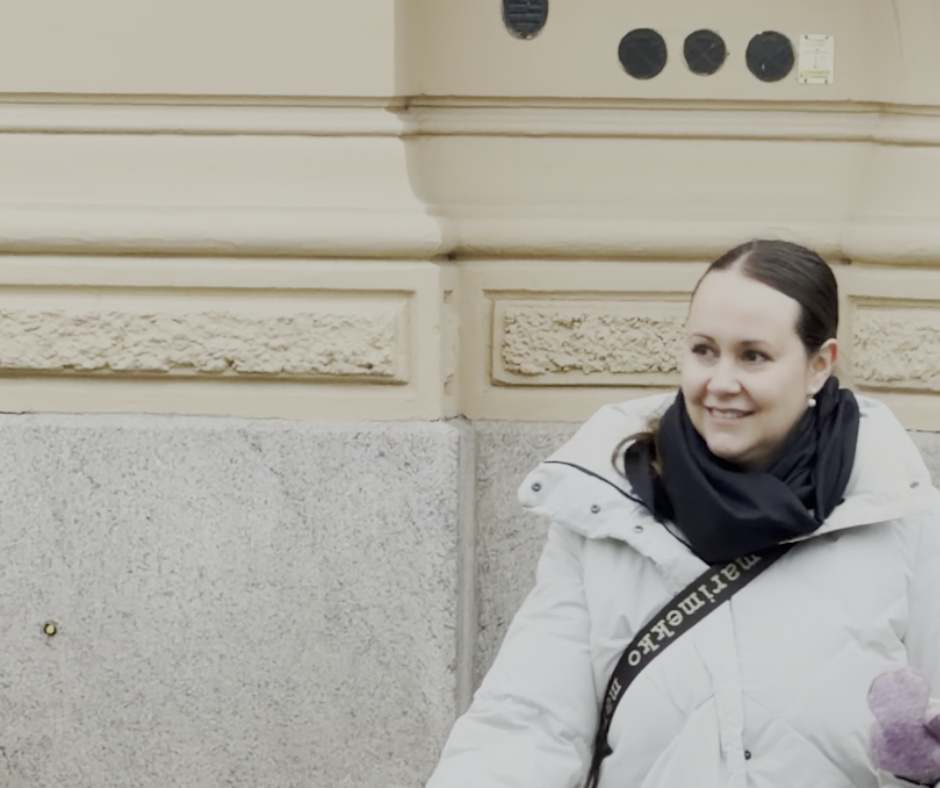 Kuvassa Ella Sperling.